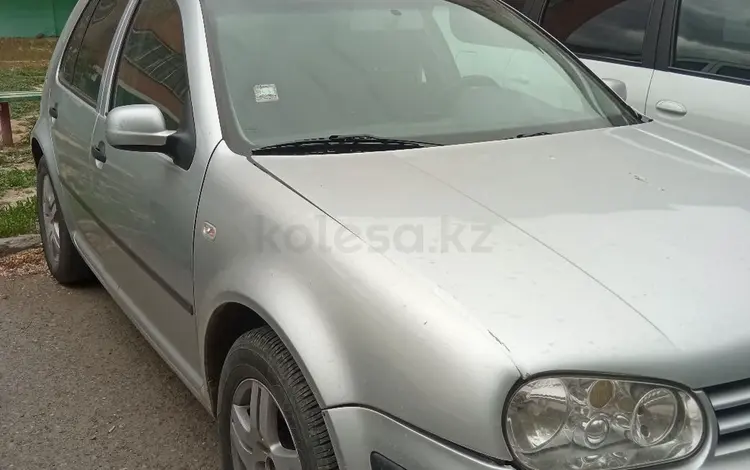 Volkswagen Golf 2001 годаүшін2 000 000 тг. в Атырау