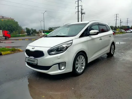 Kia Carens 2013 года за 6 900 000 тг. в Астана