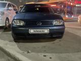 Volkswagen Golf 2004 годаүшін3 800 000 тг. в Актобе – фото 3