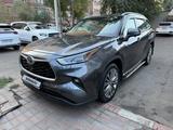 Toyota Highlander 2022 года за 21 800 000 тг. в Алматы