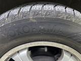 R17 225/65 комплект дисков с зимней резиной Yokohama за 150 000 тг. в Алматы – фото 3
