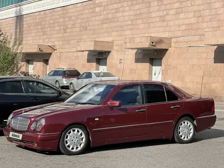 Mercedes-Benz E 280 1996 года за 2 000 000 тг. в Алматы – фото 2