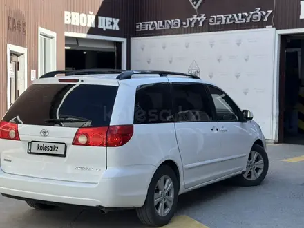 Toyota Sienna 2009 года за 7 500 000 тг. в Атырау – фото 4