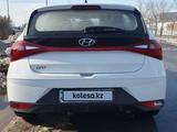 Hyundai i20 2023 года за 7 550 000 тг. в Астана – фото 5