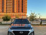 Hyundai Santa Fe 2019 годаfor10 500 000 тг. в Актау