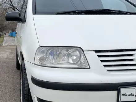 Volkswagen Sharan 2000 года за 2 800 000 тг. в Шымкент – фото 4