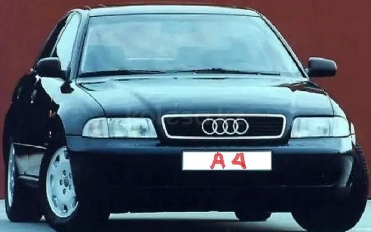 Стекло фары AUDI A4 за 7 500 тг. в Актобе