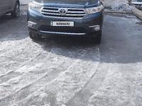 Toyota Highlander 2012 года за 11 900 000 тг. в Семей