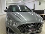 Hyundai Sonata 2018 года за 10 500 000 тг. в Караганда – фото 2