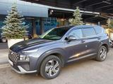 Hyundai Santa Fe 2022 года за 13 800 000 тг. в Алматы – фото 3