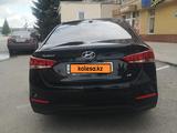 Hyundai Accent 2018 года за 7 200 000 тг. в Усть-Каменогорск – фото 2