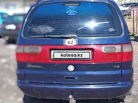 Volkswagen Sharan 2001 года за 1 800 000 тг. в Астана – фото 9