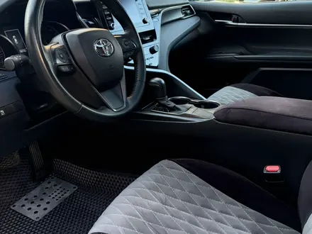 Toyota Camry 2022 года за 12 900 000 тг. в Актау – фото 7