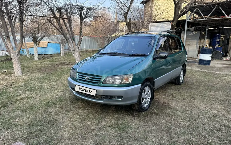 Toyota Ipsum 1997 года за 3 700 000 тг. в Алматы