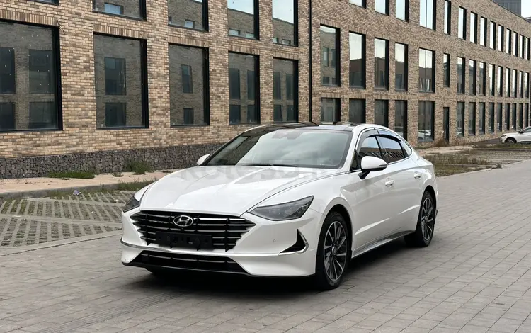 Hyundai Sonata 2022 годаfor12 000 000 тг. в Алматы