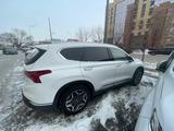 Hyundai Santa Fe 2022 года за 17 000 000 тг. в Петропавловск – фото 3