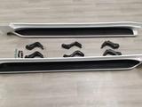 Пороги (подножки) с LED подсветкой для Toyota Land Cruiser 300 (2021-2024) за 230 000 тг. в Астана – фото 3