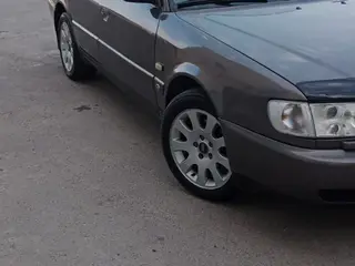 Audi A6, 1996