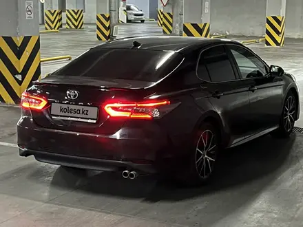 Toyota Camry 2019 года за 11 900 000 тг. в Алматы – фото 10