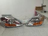 Передние фары Toyota Yaris 2005-2012 за 23 000 тг. в Астана