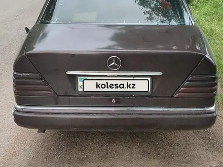 Mercedes-Benz E 200 1994 года за 1 000 000 тг. в Мерке