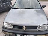 Volkswagen Golf 1993 годаүшін1 700 000 тг. в Шу