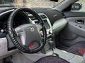 Toyota Camry 2011 годаfor6 800 000 тг. в Актобе – фото 12