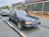 Mercedes-Benz E 230 1991 года за 1 300 000 тг. в Талдыкорган – фото 3