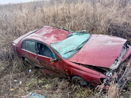 Toyota Carina E 1994 года за 500 000 тг. в Усть-Каменогорск – фото 2