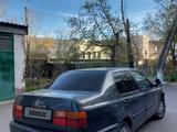 Volkswagen Vento 1994 года за 650 000 тг. в Караганда – фото 2