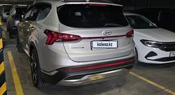 Hyundai Santa Fe 2023 года за 18 800 000 тг. в Алматы – фото 3