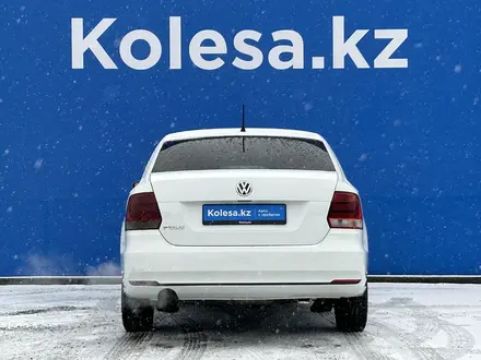 Volkswagen Polo 2016 года за 6 730 000 тг. в Алматы – фото 4