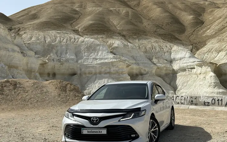 Toyota Camry 2019 годаүшін14 200 000 тг. в Атырау