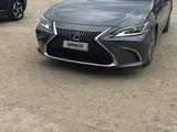 Lexus ES 300h 2021 года за 16 500 000 тг. в Жанаозен