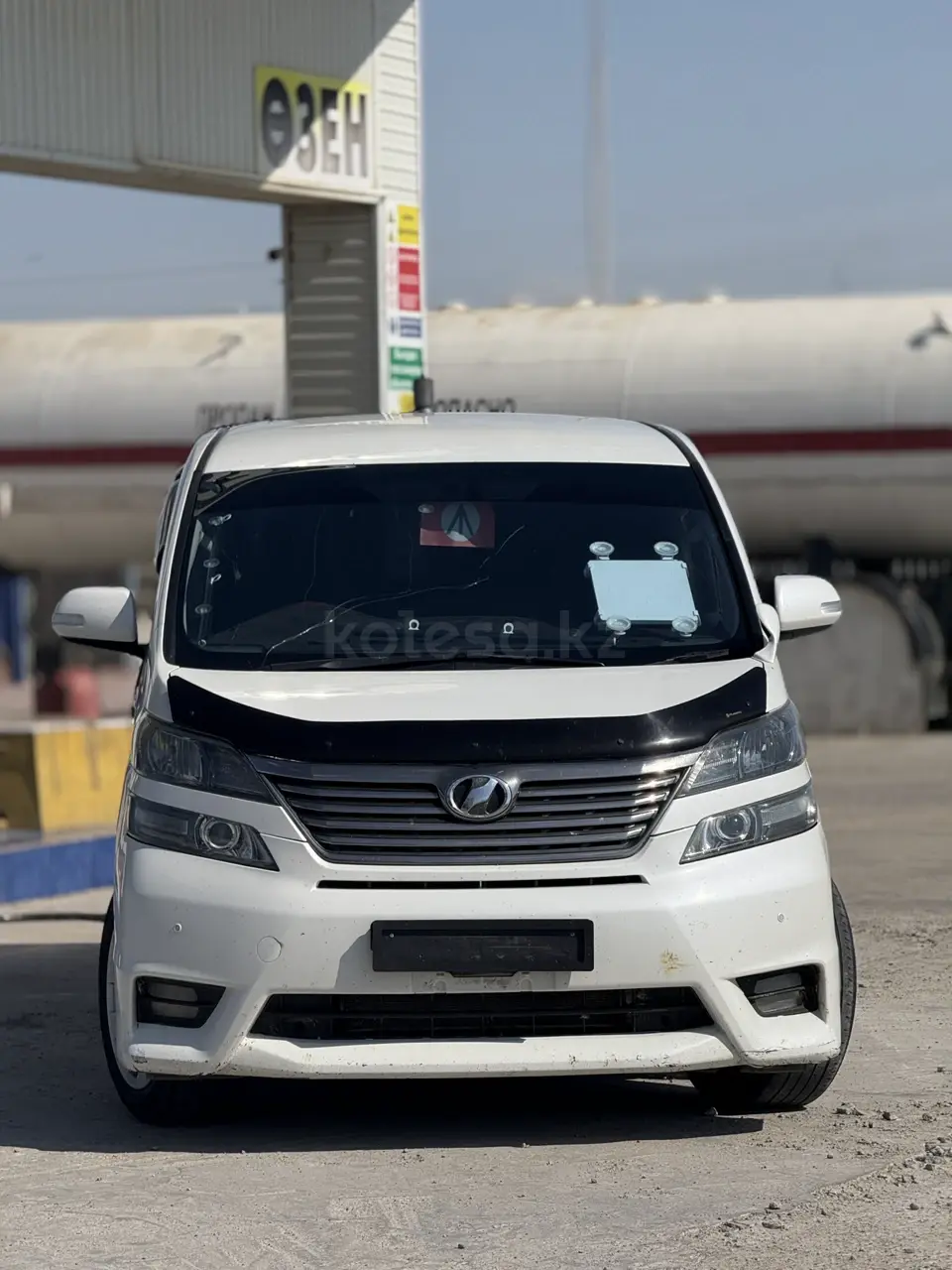 Toyota Vellfire, 2009