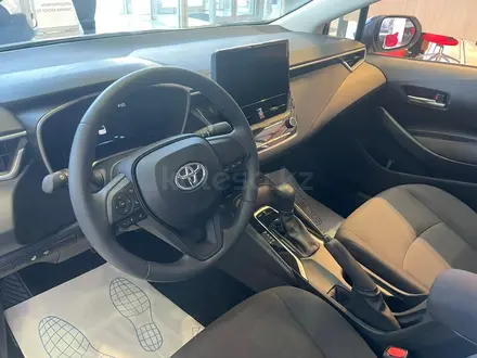 Toyota Corolla Comfort CVT 2025 года за 11 190 000 тг. в Актобе – фото 11