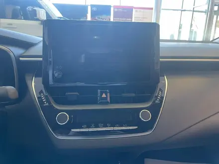 Toyota Corolla Comfort CVT 2025 года за 11 190 000 тг. в Актобе – фото 3