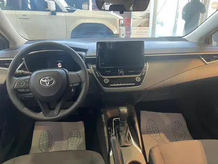 Toyota Corolla Comfort CVT 2025 года за 11 190 000 тг. в Актобе – фото 5