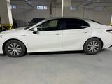 Toyota Camry 2019 года за 12 500 000 тг. в Актау – фото 2