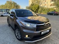 Toyota Highlander 2014 годаүшін15 500 000 тг. в Семей