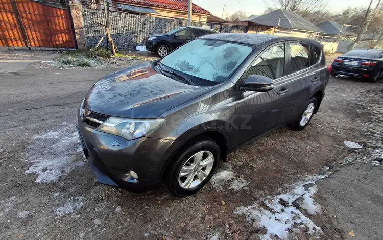 Toyota RAV4 2014 годаfor10 000 000 тг. в Алматы