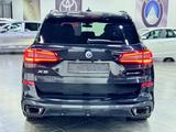 BMW X5 2022 года за 47 000 000 тг. в Тараз – фото 2