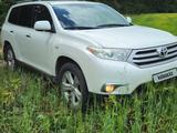Toyota Highlander 2011 года за 11 850 000 тг. в Уральск