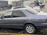 Toyota Camry 1998 годаfor3 700 000 тг. в Алматы – фото 5