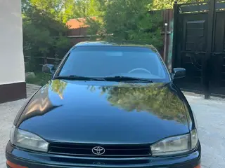 Toyota Camry, 1992