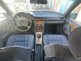 Mercedes-Benz E 200 1992 годаүшін900 000 тг. в Усть-Каменогорск – фото 3