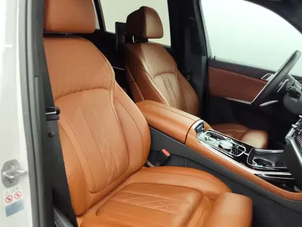 BMW X7 XDrive 40i 2023 года за 63 000 000 тг. в Алматы – фото 11