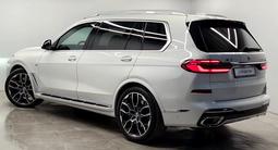BMW X7 XDrive 40i 2023 годаүшін55 000 000 тг. в Алматы – фото 4