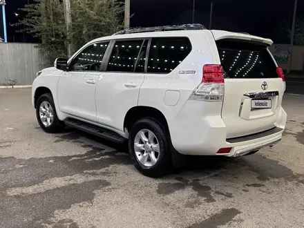 Toyota Land Cruiser Prado 2012 года за 15 000 000 тг. в Атырау – фото 4