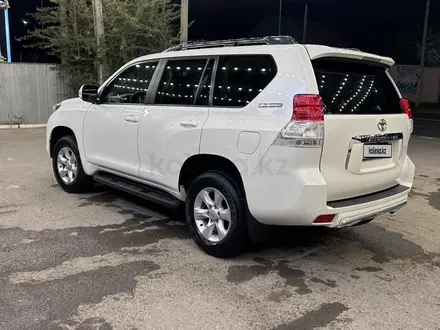 Toyota Land Cruiser Prado 2012 года за 15 000 000 тг. в Атырау – фото 3